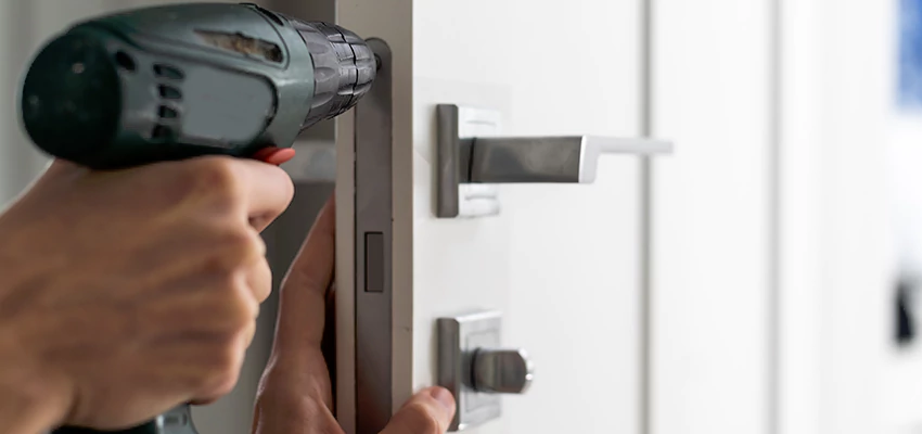 Locksmith For Lock Replacement Near Me in Midland, ON