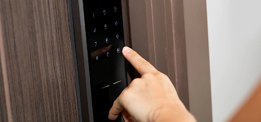 Smart Electric Locks Replacement Services in Wyebridge, ON