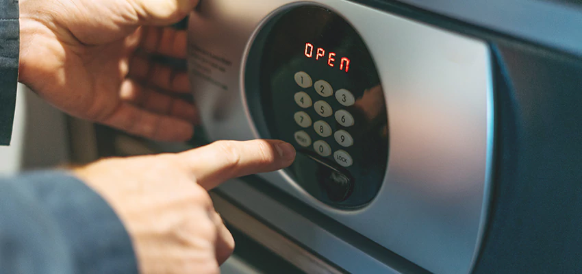 Cash Safe Openers in Wyebridge, ON