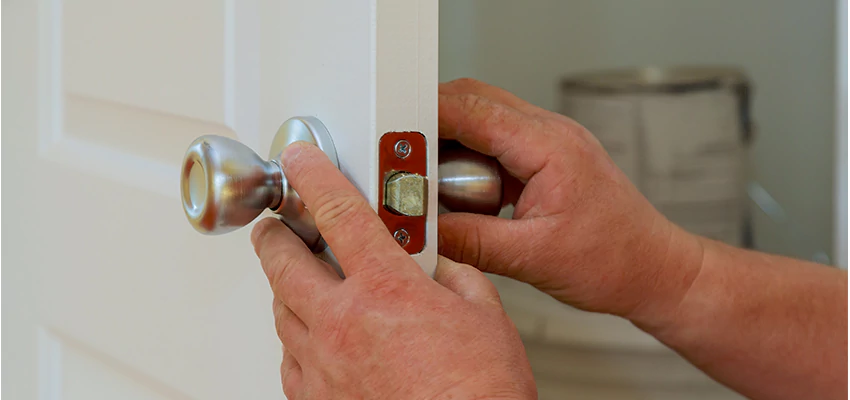 AAA Locksmiths For lock Replacement in Downtown Midland, ON