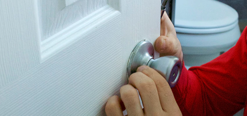 Vintage Door Knob Replacement in Midland, ON
